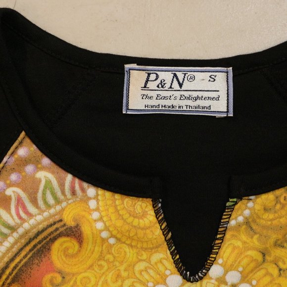 Deity Sleeveless Top - Picture 4 of 4